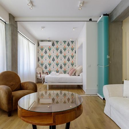 Six Apartments By Caleta Homes Малага Экстерьер фото